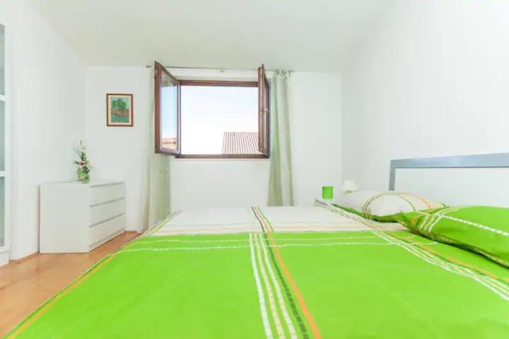 Apartment Morovic Kastela Luaran gambar