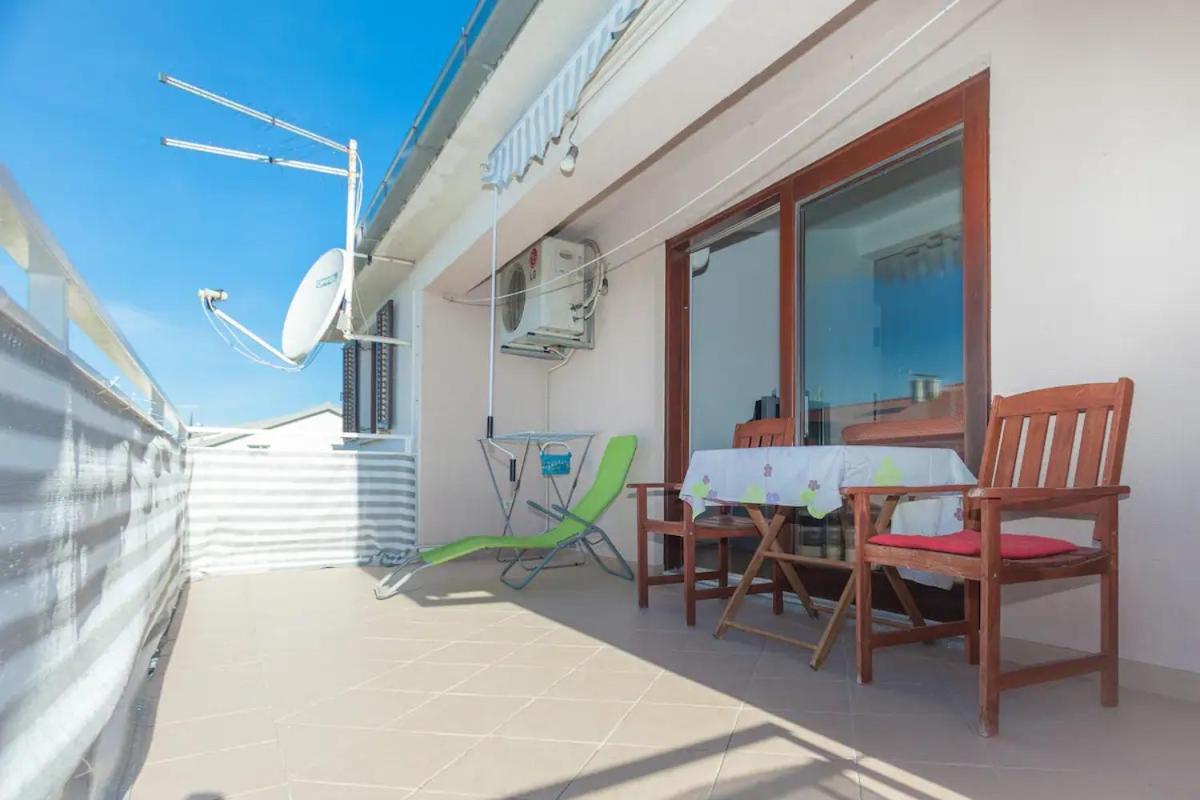 Apartment Morovic Kastela Luaran gambar
