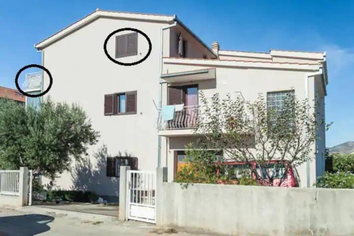 Apartment Morovic Kastela Luaran gambar