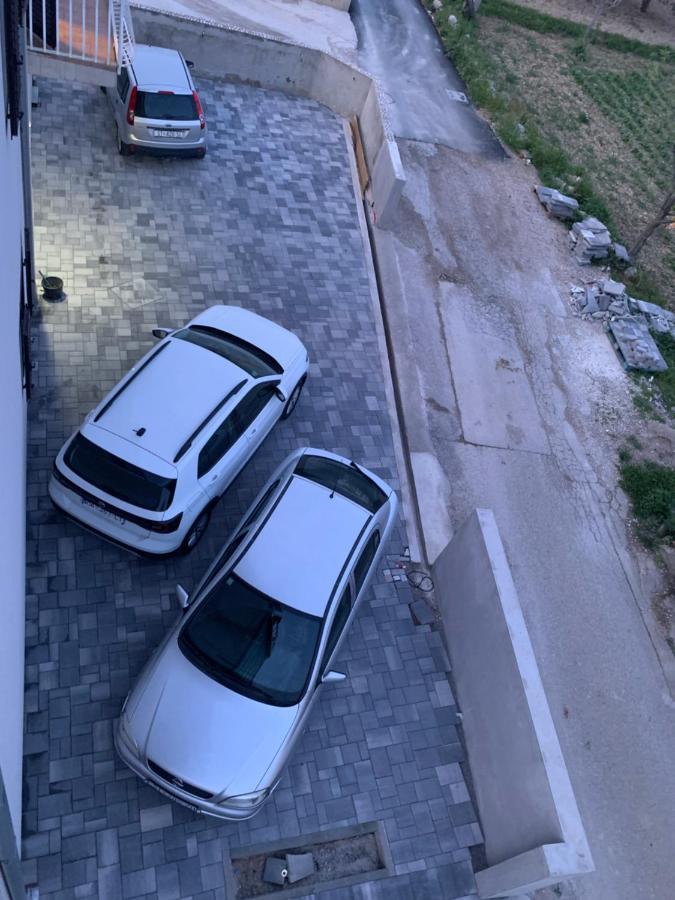 Apartment Morovic Kastela Luaran gambar