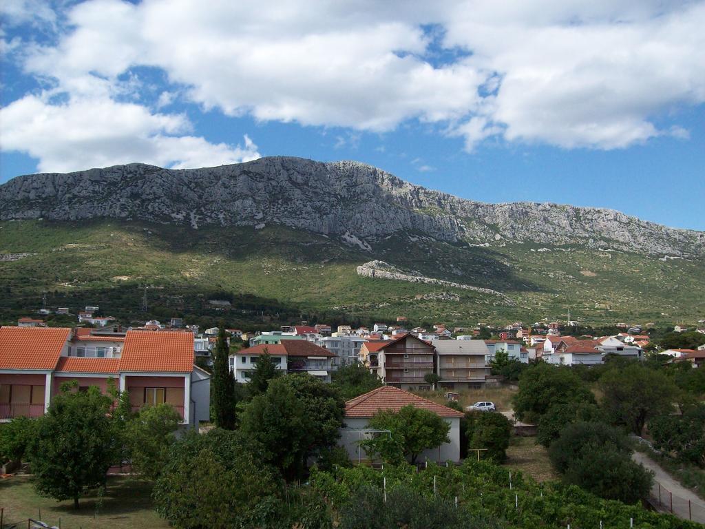 Apartment Morovic Kastela Luaran gambar